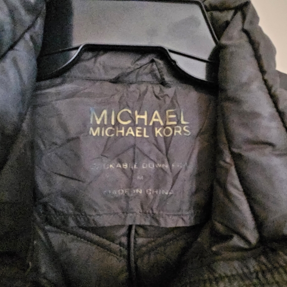 Ladies Michael Kors puffer jacket - Picture 4 of 4